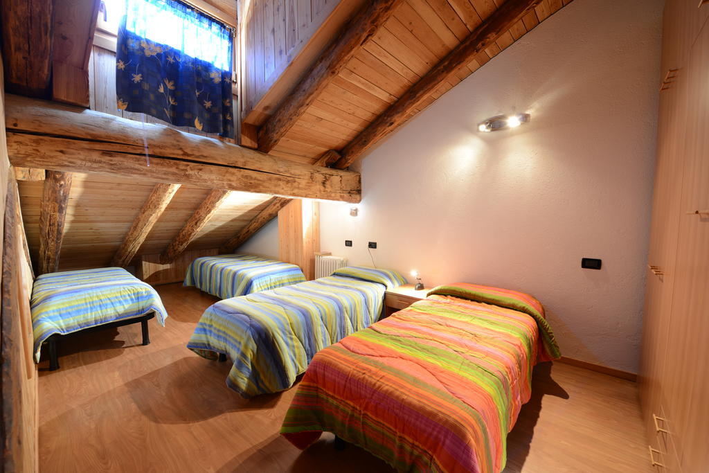 Vieilles Maisons D'Introd Quarto foto