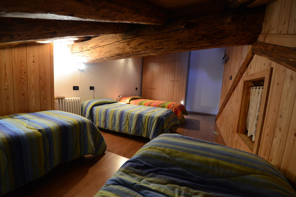 Vieilles Maisons D'Introd Quarto foto