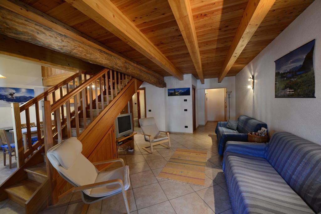 Vieilles Maisons D'Introd Quarto foto
