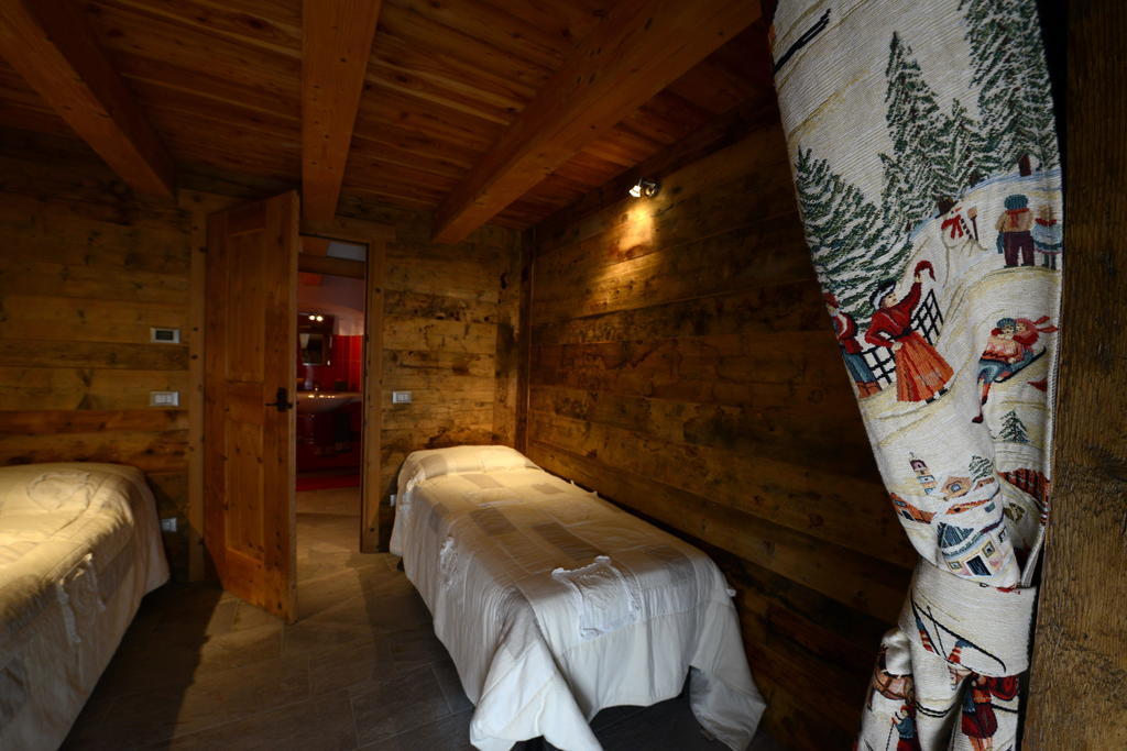 Vieilles Maisons D'Introd Quarto foto
